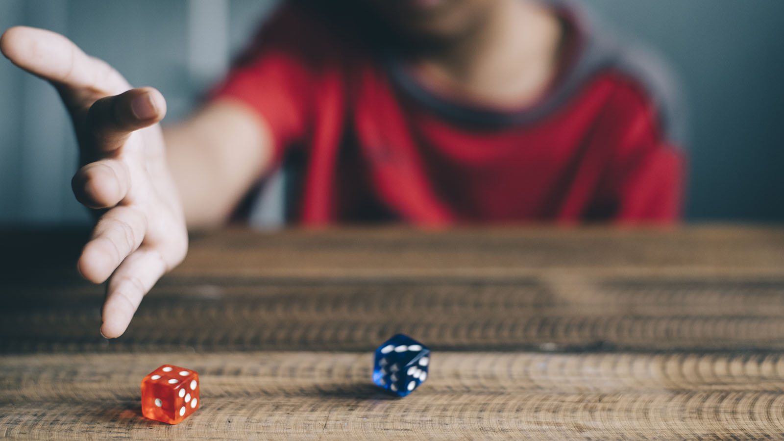 Prevenție sau lupta cu dependența? Află cum îți poți ține departe copilul de jocurile de noroc